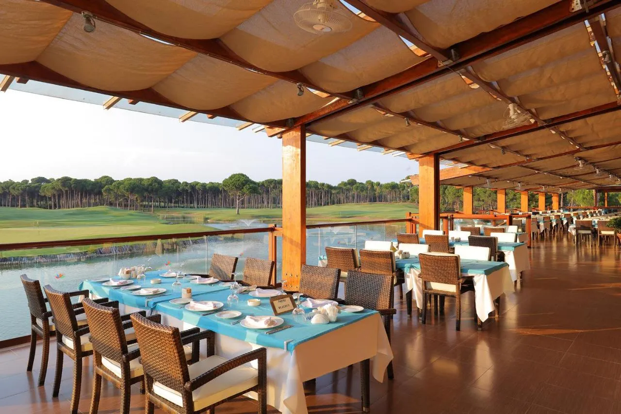 Restaurantterrasse des Hotels